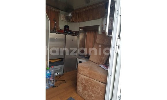 Buy Import Kia Carens White Car in Import - Dubai in Arusha Buy Import Kia Carens White Car in Import - Dubai in Arusha