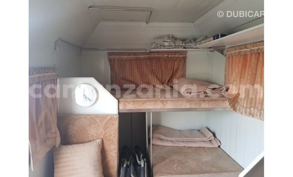 Buy Import Kia Carens White Car in Import - Dubai in Arusha Buy Import Kia Carens White Car in Import - Dubai in Arusha