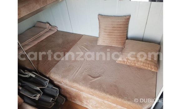 Buy Import Kia Carens White Car in Import - Dubai in Arusha Buy Import Kia Carens White Car in Import - Dubai in Arusha