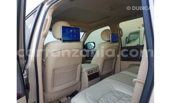 Buy Import Toyota Land Cruiser Other Car in Import - Dubai in Arusha Buy Import Toyota Land Cruiser Other Car in Import - Dubai in Arusha