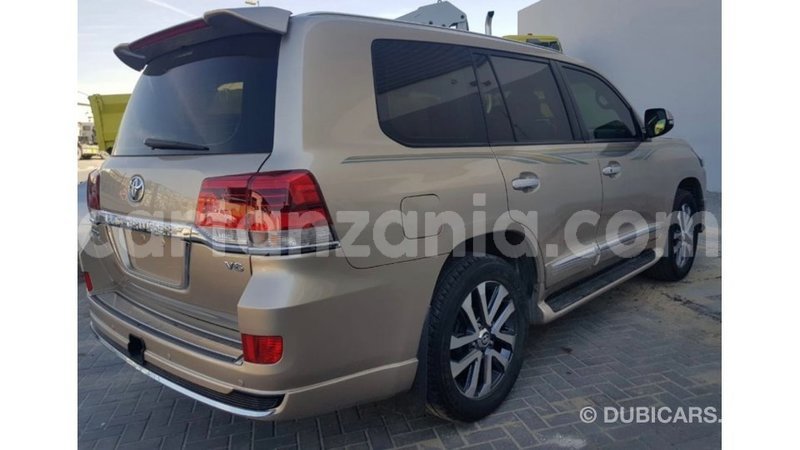 Big with watermark toyota land cruiser arusha import dubai 7994