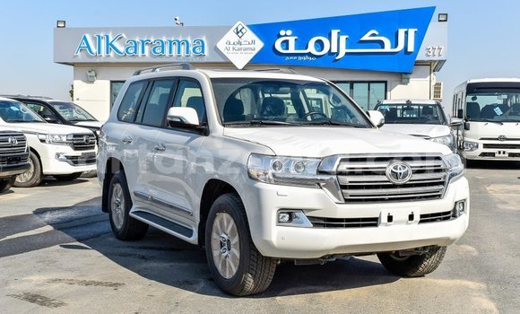 Buy Import Toyota Land Cruiser White Car in Import - Dubai in Arusha Buy Import Toyota Land Cruiser White Car in Import - Dubai in Arusha