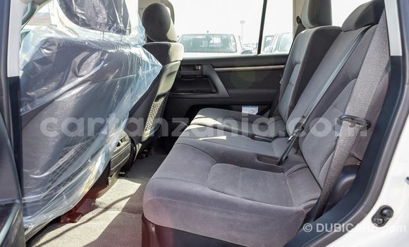 Buy Import Toyota Land Cruiser White Car in Import - Dubai in Arusha Buy Import Toyota Land Cruiser White Car in Import - Dubai in Arusha