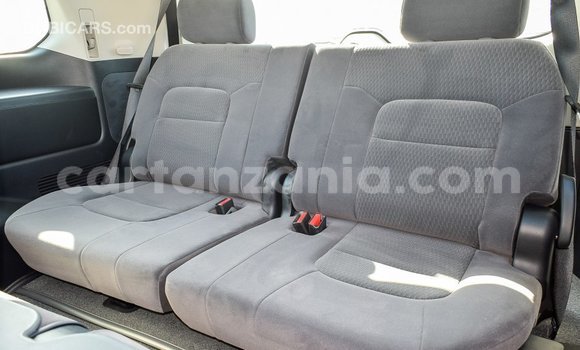 Buy Import Toyota Land Cruiser White Car in Import - Dubai in Arusha Buy Import Toyota Land Cruiser White Car in Import - Dubai in Arusha