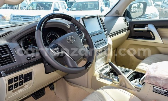 Nunua Imported Toyota Land Cruiser Nyeusi Gari ndani ya Import - Dubai nchini Arusha Nunua Imported Toyota Land Cruiser Nyeusi Gari ndani ya Import - Dubai nchini Arusha