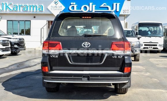 Nunua Imported Toyota Land Cruiser Nyeusi Gari ndani ya Import - Dubai nchini Arusha Nunua Imported Toyota Land Cruiser Nyeusi Gari ndani ya Import - Dubai nchini Arusha