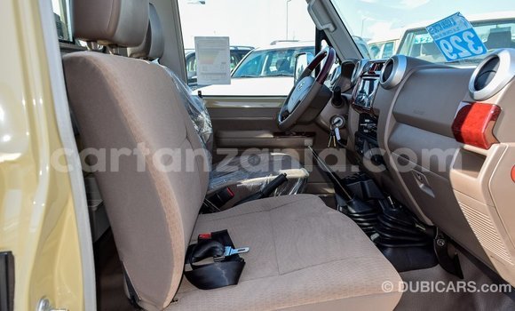 Buy Import Toyota Land Cruiser Beige Car in Import - Dubai in Arusha Buy Import Toyota Land Cruiser Beige Car in Import - Dubai in Arusha