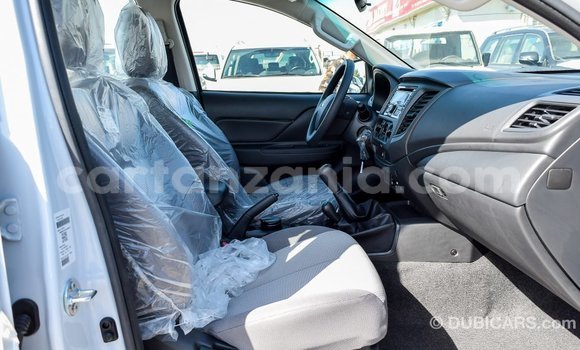 Buy Import Mitsubishi L200 White Car in Import - Dubai in Arusha Buy Import Mitsubishi L200 White Car in Import - Dubai in Arusha