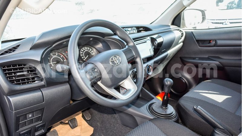 Big with watermark toyota hilux arusha import dubai 8009