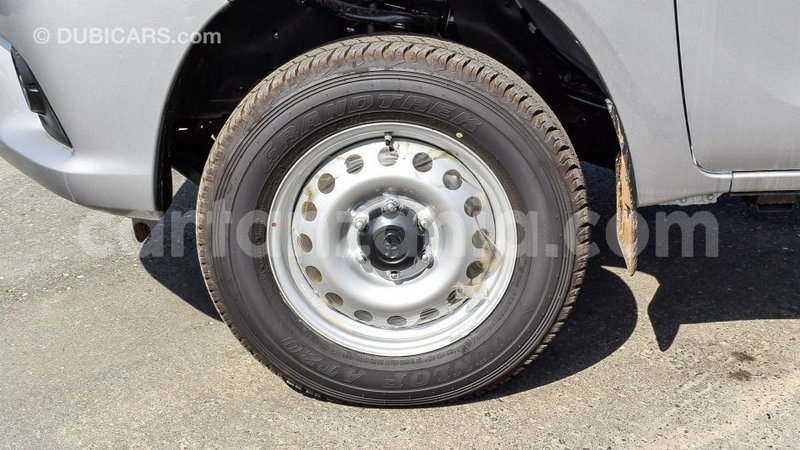 Big with watermark toyota hilux arusha import dubai 8009