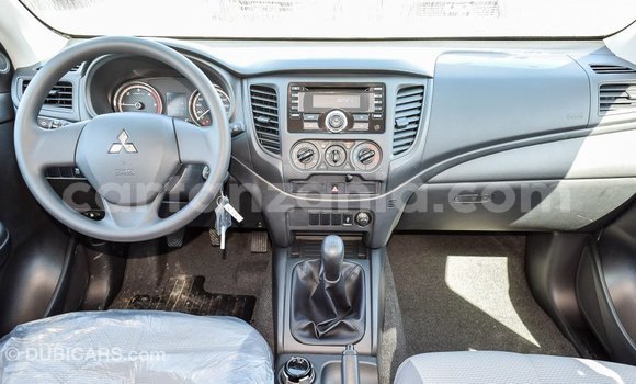 Buy Import Mitsubishi L200 White Car in Import - Dubai in Arusha Buy Import Mitsubishi L200 White Car in Import - Dubai in Arusha