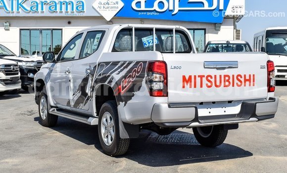 Buy Import Mitsubishi L200 White Car in Import - Dubai in Arusha Buy Import Mitsubishi L200 White Car in Import - Dubai in Arusha