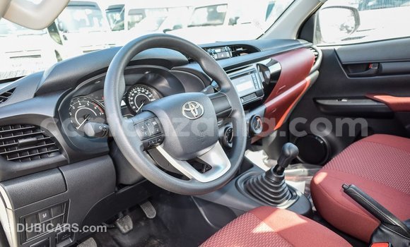 Buy Import Toyota Hilux White Car in Import - Dubai in Arusha Buy Import Toyota Hilux White Car in Import - Dubai in Arusha
