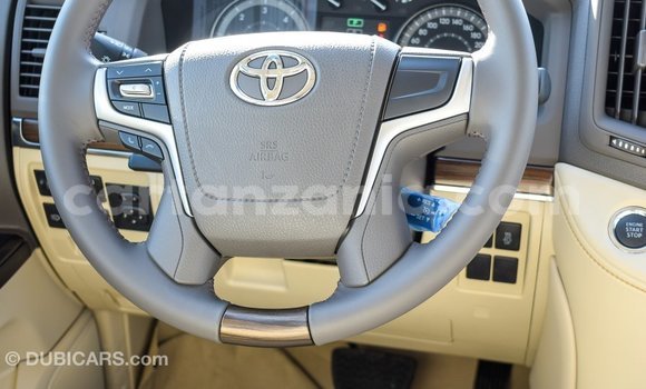 Buy Import Toyota Land Cruiser Black Car in Import - Dubai in Arusha Buy Import Toyota Land Cruiser Black Car in Import - Dubai in Arusha