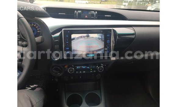 Nunua Imported Toyota Hilux Nyingine Gari ndani ya Import - Dubai nchini Arusha Nunua Imported Toyota Hilux Nyingine Gari ndani ya Import - Dubai nchini Arusha