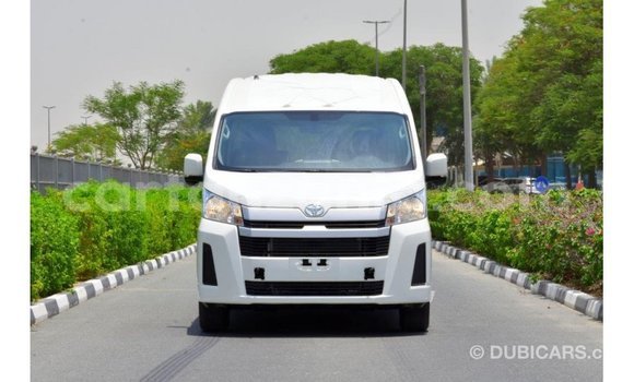 Buy Import Toyota Hiace White Car in Import - Dubai in Arusha Buy Import Toyota Hiace White Car in Import - Dubai in Arusha