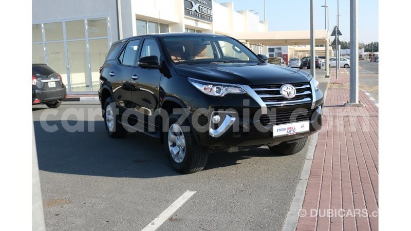 Big with watermark toyota fortuner arusha import dubai 8027