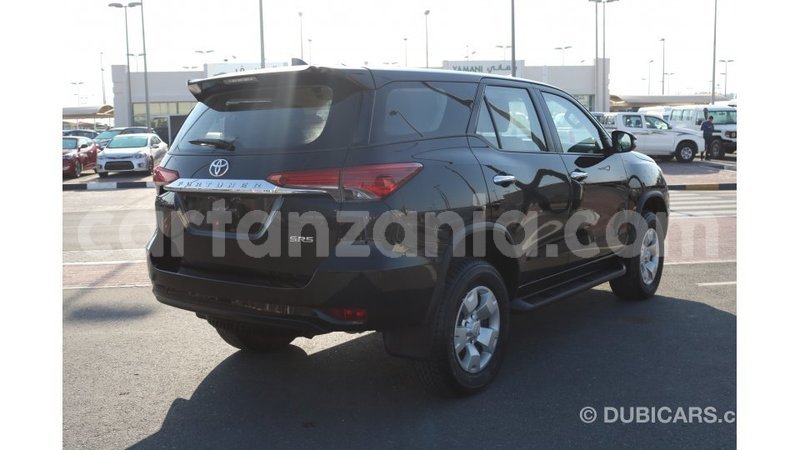 Big with watermark toyota fortuner arusha import dubai 8027