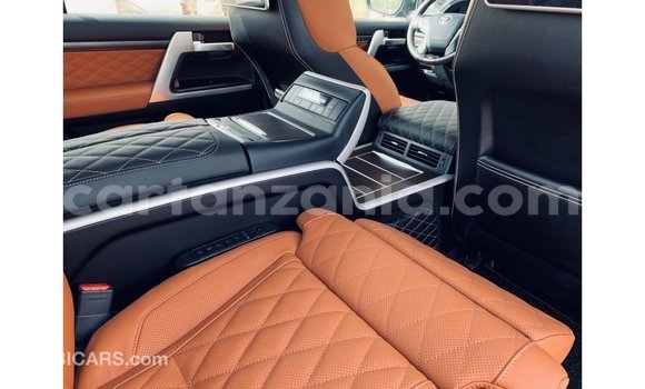 Buy Import Toyota Land Cruiser Black Car in Import - Dubai in Arusha Buy Import Toyota Land Cruiser Black Car in Import - Dubai in Arusha