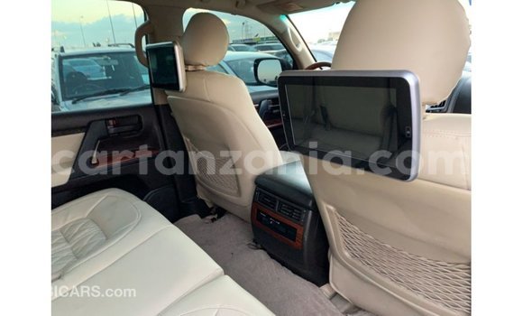 Buy Import Toyota Land Cruiser Blue Car in Import - Dubai in Arusha Buy Import Toyota Land Cruiser Blue Car in Import - Dubai in Arusha