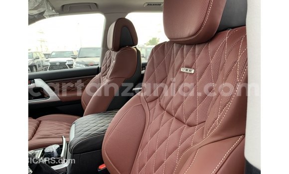Nunua Imported Toyota Land Cruiser Nyeusi Gari ndani ya Import - Dubai nchini Arusha Nunua Imported Toyota Land Cruiser Nyeusi Gari ndani ya Import - Dubai nchini Arusha
