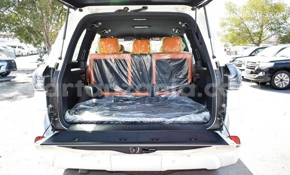 Buy Import Lexus LX White Car in Import - Dubai in Arusha Buy Import Lexus LX White Car in Import - Dubai in Arusha