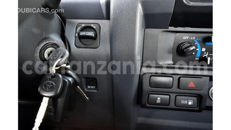 Big with watermark toyota land cruiser arusha import dubai 8045