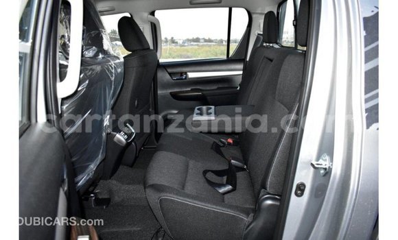 Buy Import Toyota Hilux Other Car in Import - Dubai in Arusha Buy Import Toyota Hilux Other Car in Import - Dubai in Arusha
