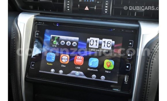 Nunua Imported Toyota Fortuner Nyeusi Gari ndani ya Import - Dubai nchini Arusha Nunua Imported Toyota Fortuner Nyeusi Gari ndani ya Import - Dubai nchini Arusha