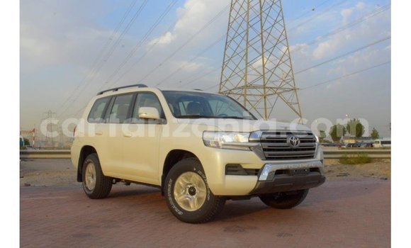 Buy Import Toyota Land Cruiser White Car in Import - Dubai in Arusha Buy Import Toyota Land Cruiser White Car in Import - Dubai in Arusha