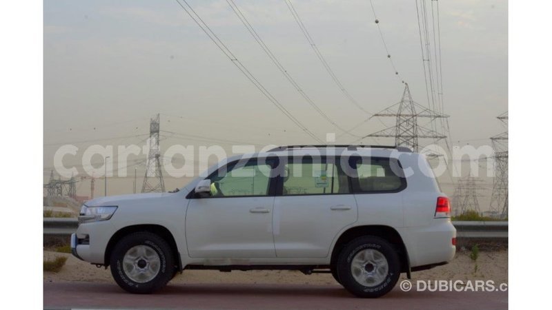 Big with watermark toyota land cruiser arusha import dubai 8060