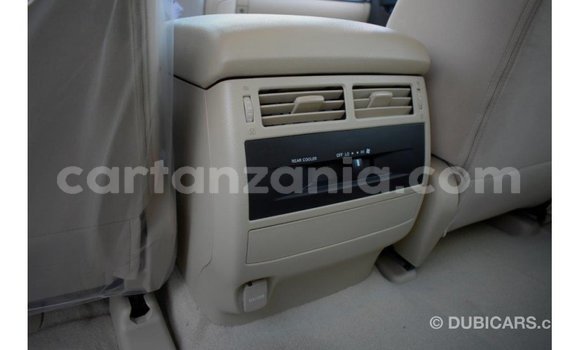 Buy Import Toyota Land Cruiser White Car in Import - Dubai in Arusha Buy Import Toyota Land Cruiser White Car in Import - Dubai in Arusha