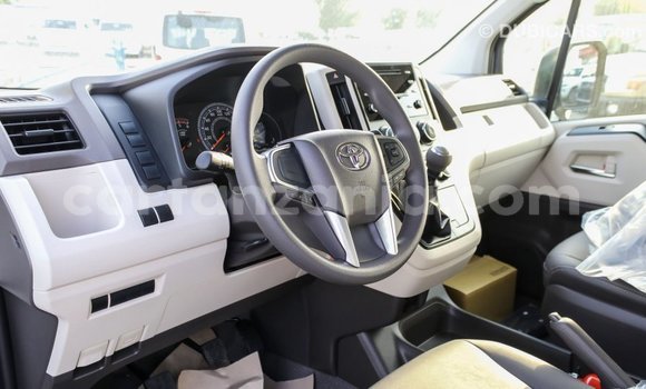 Buy Import Toyota Hiace White Car in Import - Dubai in Arusha Buy Import Toyota Hiace White Car in Import - Dubai in Arusha