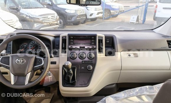 Buy Import Toyota Hiace White Car in Import - Dubai in Arusha Buy Import Toyota Hiace White Car in Import - Dubai in Arusha