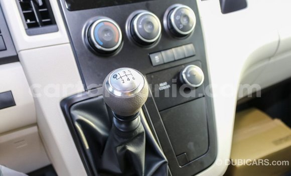 Buy Import Toyota Hiace White Car in Import - Dubai in Arusha Buy Import Toyota Hiace White Car in Import - Dubai in Arusha