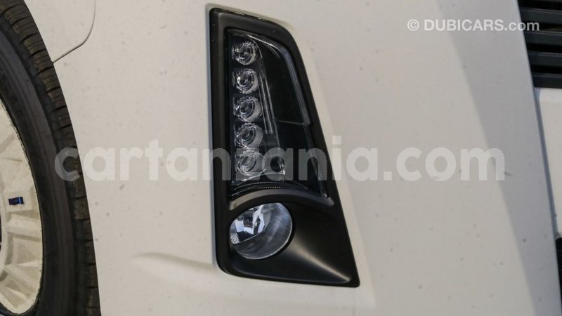 Big with watermark toyota hiace arusha import dubai 8064