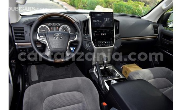 Buy Import Toyota Land Cruiser Black Car in Import - Dubai in Arusha Buy Import Toyota Land Cruiser Black Car in Import - Dubai in Arusha