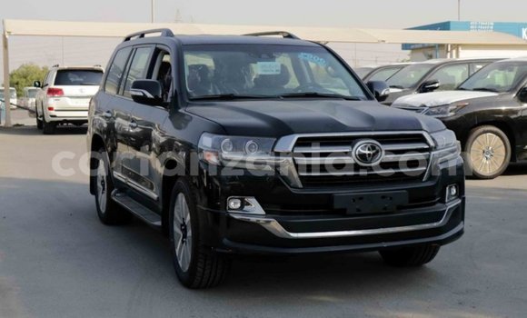 Nunua Imported Toyota Land Cruiser Nyeusi Gari ndani ya Import - Dubai nchini Arusha Nunua Imported Toyota Land Cruiser Nyeusi Gari ndani ya Import - Dubai nchini Arusha