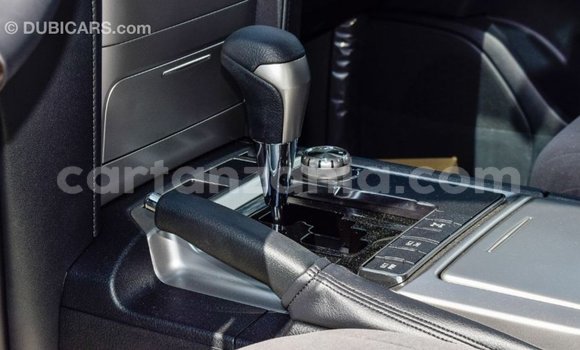 Buy Import Toyota Land Cruiser Black Car in Import - Dubai in Arusha Buy Import Toyota Land Cruiser Black Car in Import - Dubai in Arusha