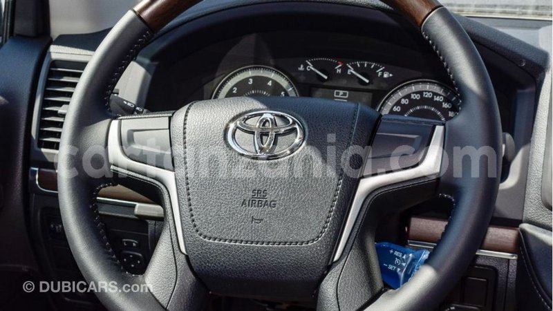 Big with watermark toyota land cruiser arusha import dubai 8072