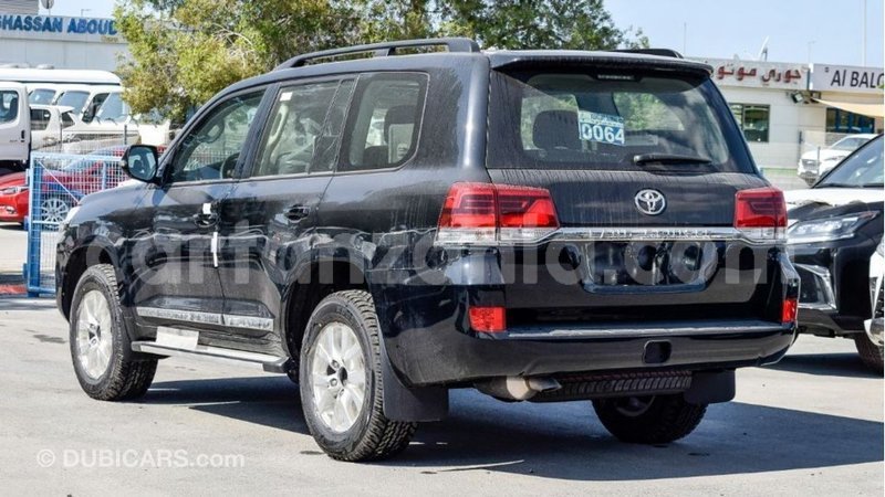 Big with watermark toyota land cruiser arusha import dubai 8072