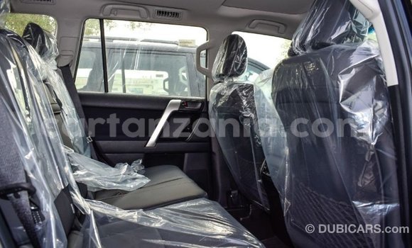 Nunua Imported Toyota Prado Nyeusi Gari ndani ya Import - Dubai nchini Arusha Nunua Imported Toyota Prado Nyeusi Gari ndani ya Import - Dubai nchini Arusha