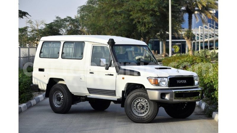 Big with watermark toyota land cruiser arusha import dubai 8075