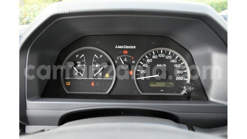 Big with watermark toyota land cruiser arusha import dubai 8075