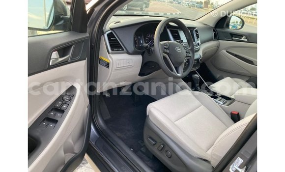 Nunua Imported Hyundai Tucson Nyeupe Gari ndani ya Import - Dubai nchini Arusha Nunua Imported Hyundai Tucson Nyeupe Gari ndani ya Import - Dubai nchini Arusha