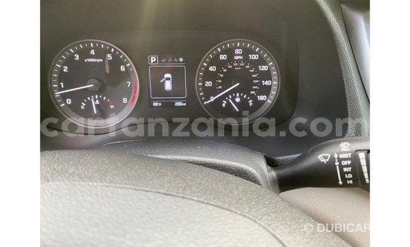 Nunua Imported Hyundai Tucson Nyeupe Gari ndani ya Import - Dubai nchini Arusha Nunua Imported Hyundai Tucson Nyeupe Gari ndani ya Import - Dubai nchini Arusha