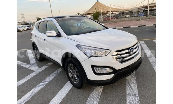 Buy Import Hyundai Santa Fe White Car in Import - Dubai in Arusha Buy Import Hyundai Santa Fe White Car in Import - Dubai in Arusha