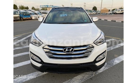 Buy Import Hyundai Santa Fe White Car in Import - Dubai in Arusha Buy Import Hyundai Santa Fe White Car in Import - Dubai in Arusha
