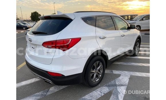 Buy Import Hyundai Santa Fe White Car in Import - Dubai in Arusha Buy Import Hyundai Santa Fe White Car in Import - Dubai in Arusha
