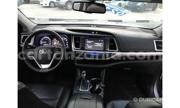 Buy Import Toyota Highlander Other Car in Import - Dubai in Arusha Buy Import Toyota Highlander Other Car in Import - Dubai in Arusha